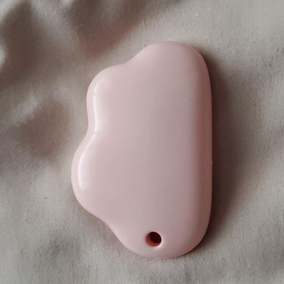 Pink Boxcutter Keychain - Picture 2 of 3